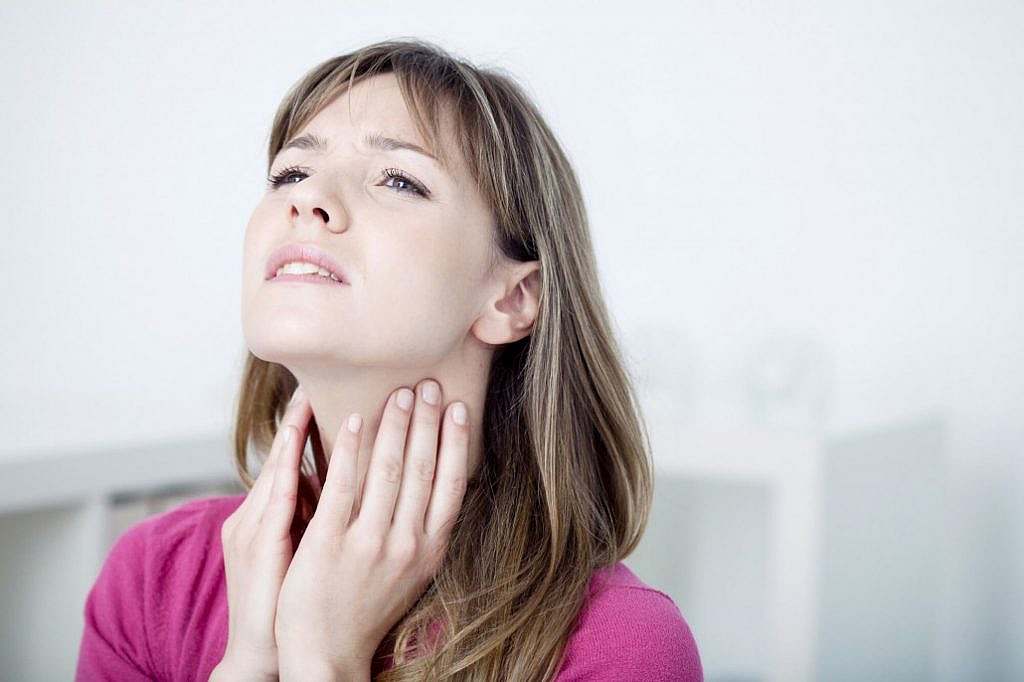 چگونه فلجی یک طرفه تارهای صوتی تشخیص داده میشود